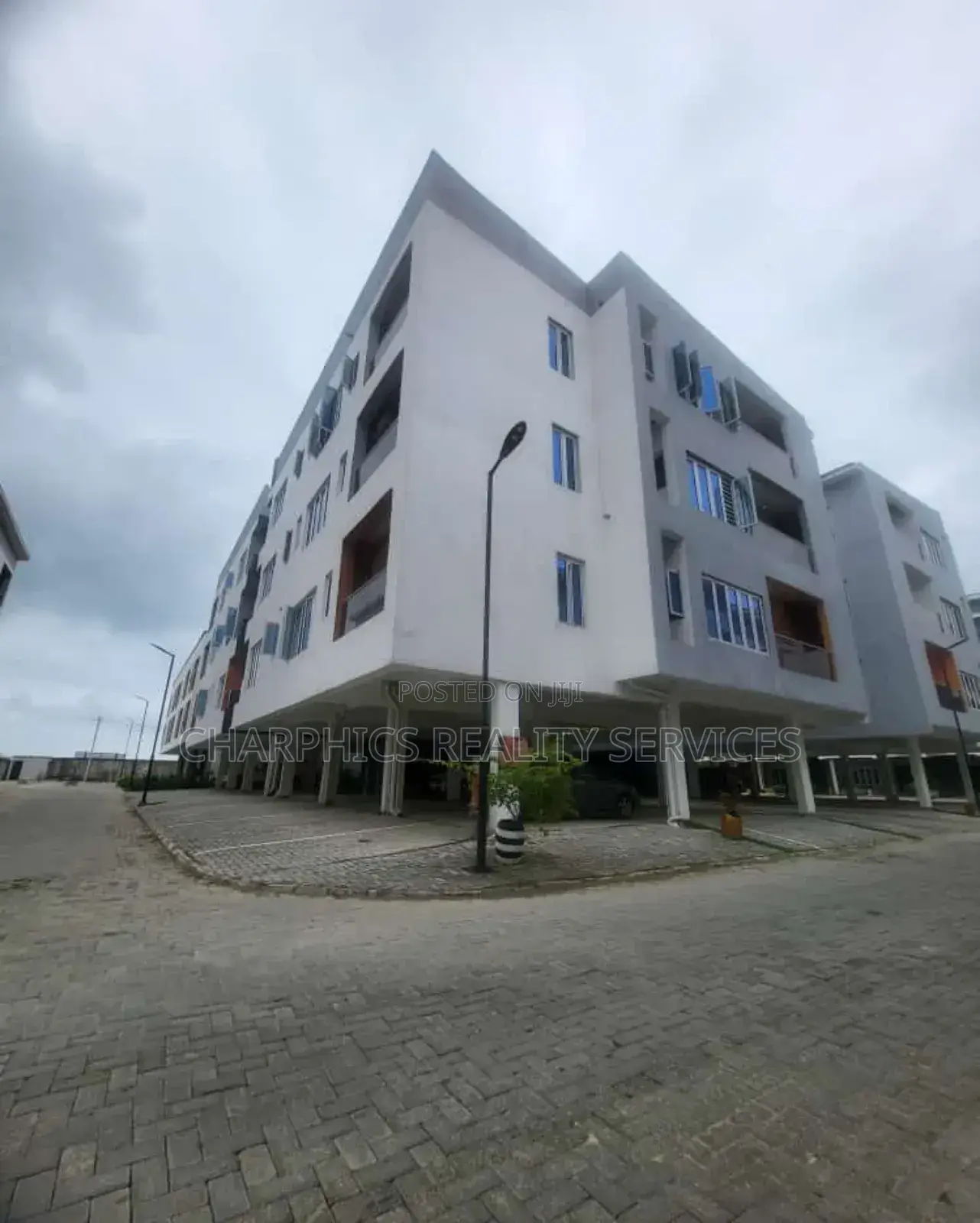 Furnished 2bdrm Apartment in Lekki for sale in Lekki
