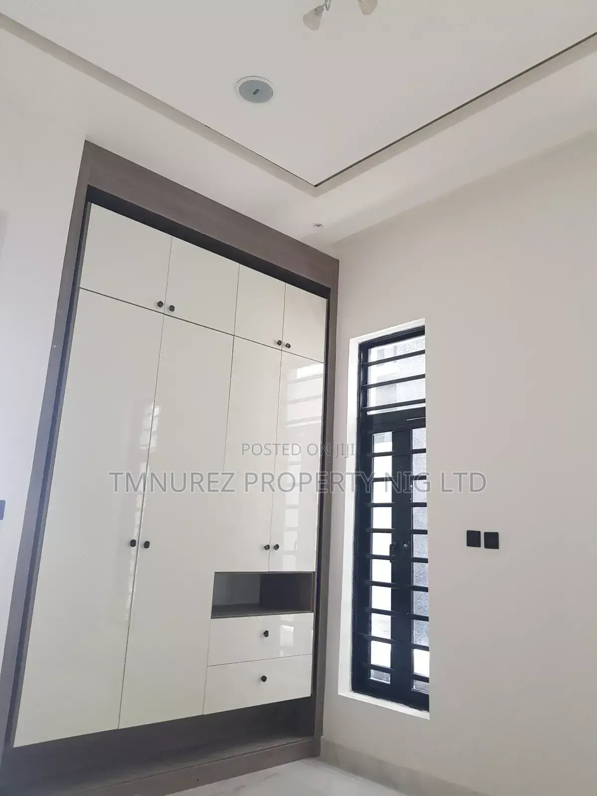 5bdrm Duplex in Megamound, Lekki for sale in Lekki