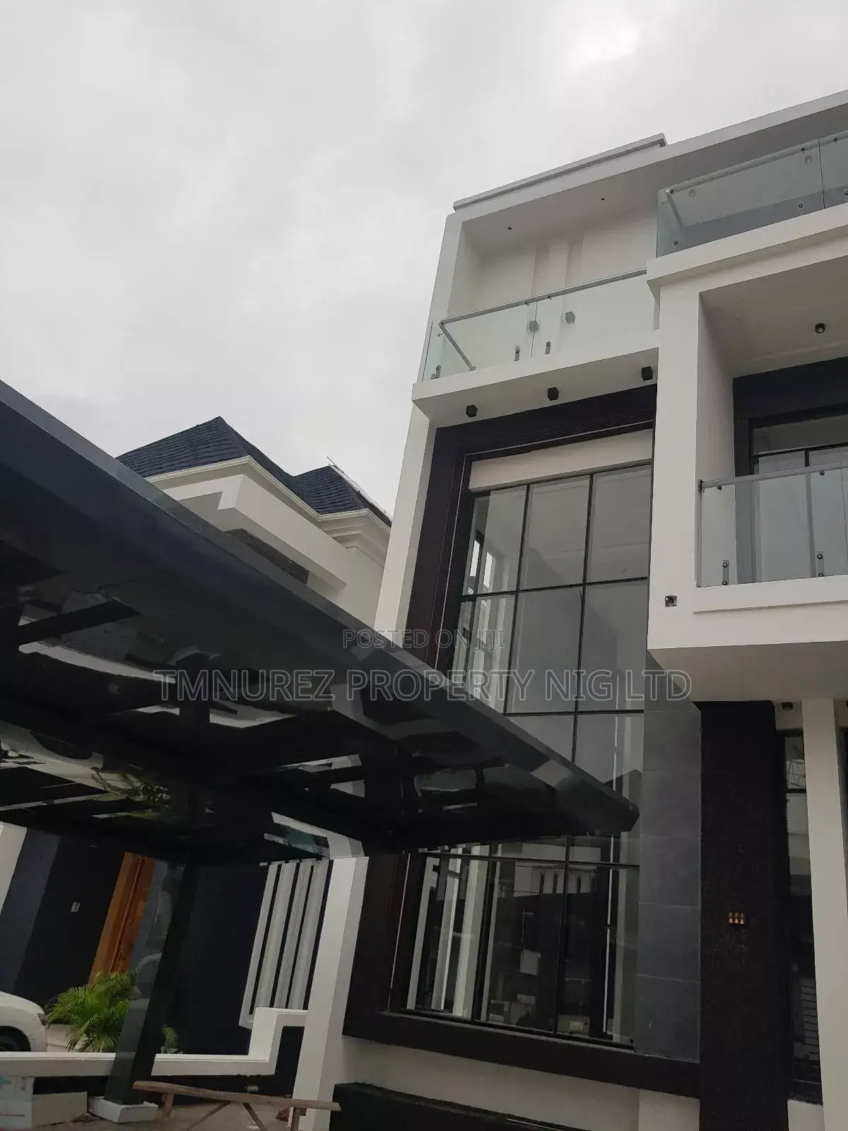 5bdrm Duplex in Megamound, Lekki for sale in Lekki