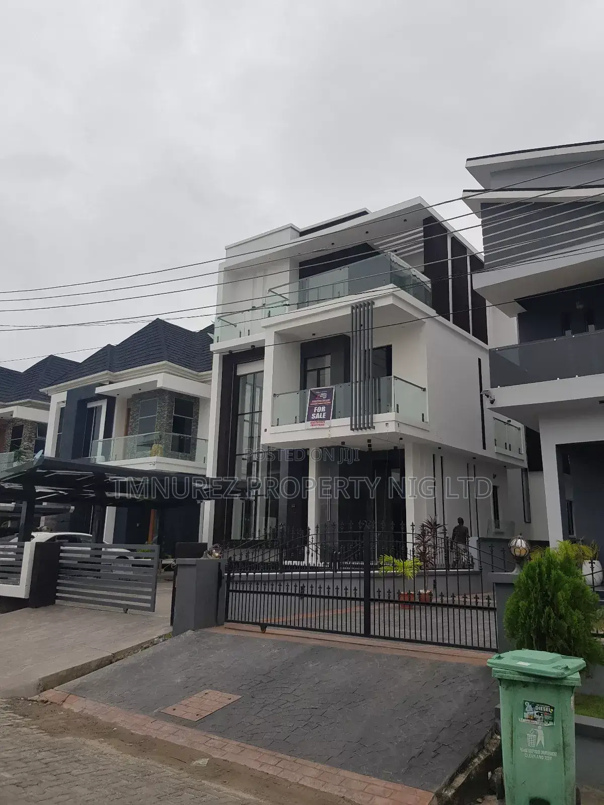 5bdrm Duplex in Megamound, Lekki for sale in Lekki