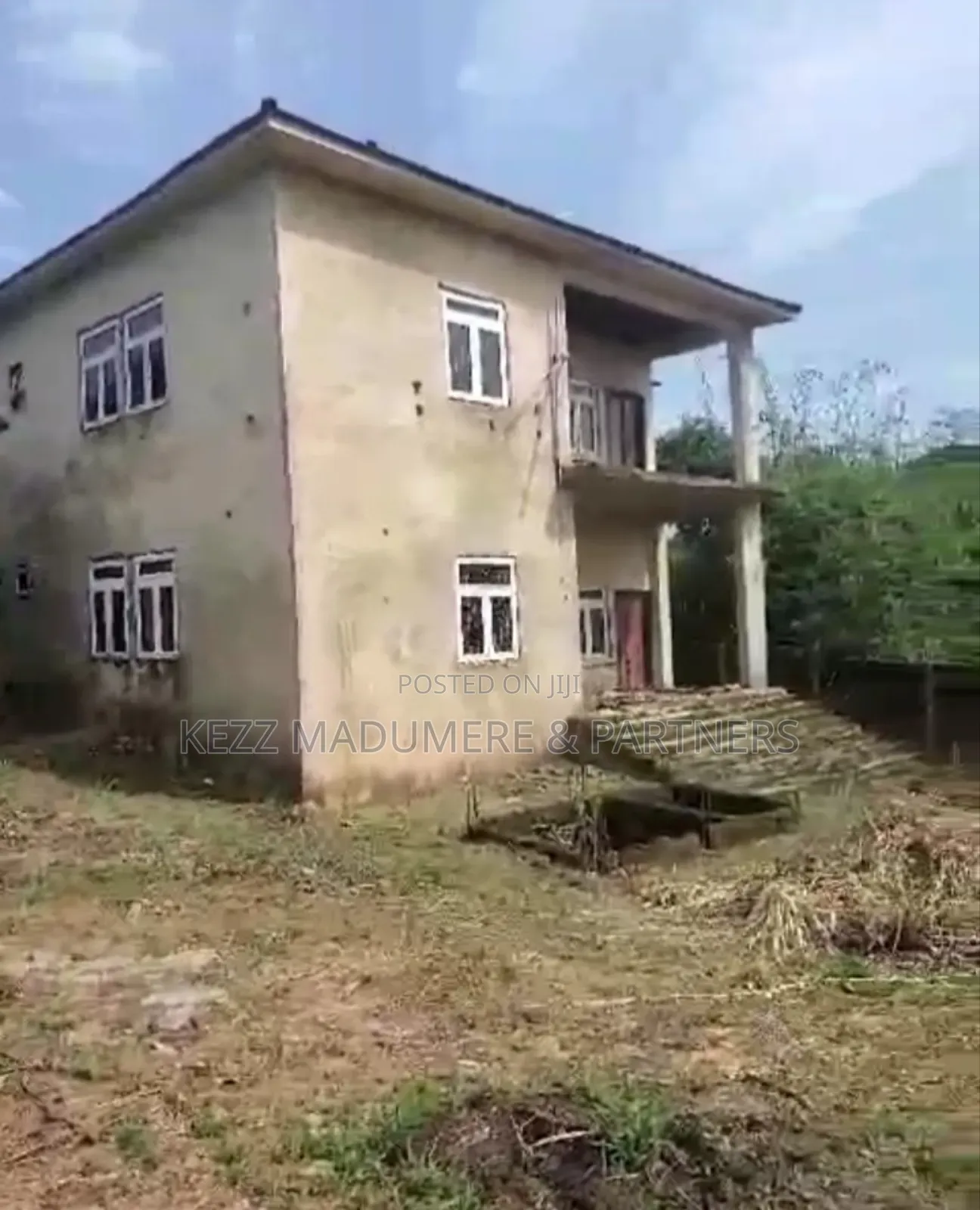 9bdrm Duplex in Amakama Housing for sale in Umuahia