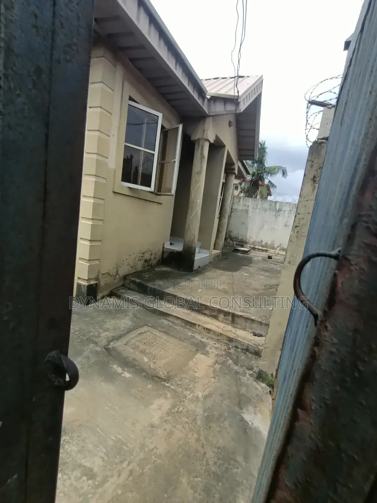 2bdrm Bungalow in Alebiosu Close, Magodo Isheri for sale in Magodo Isheri