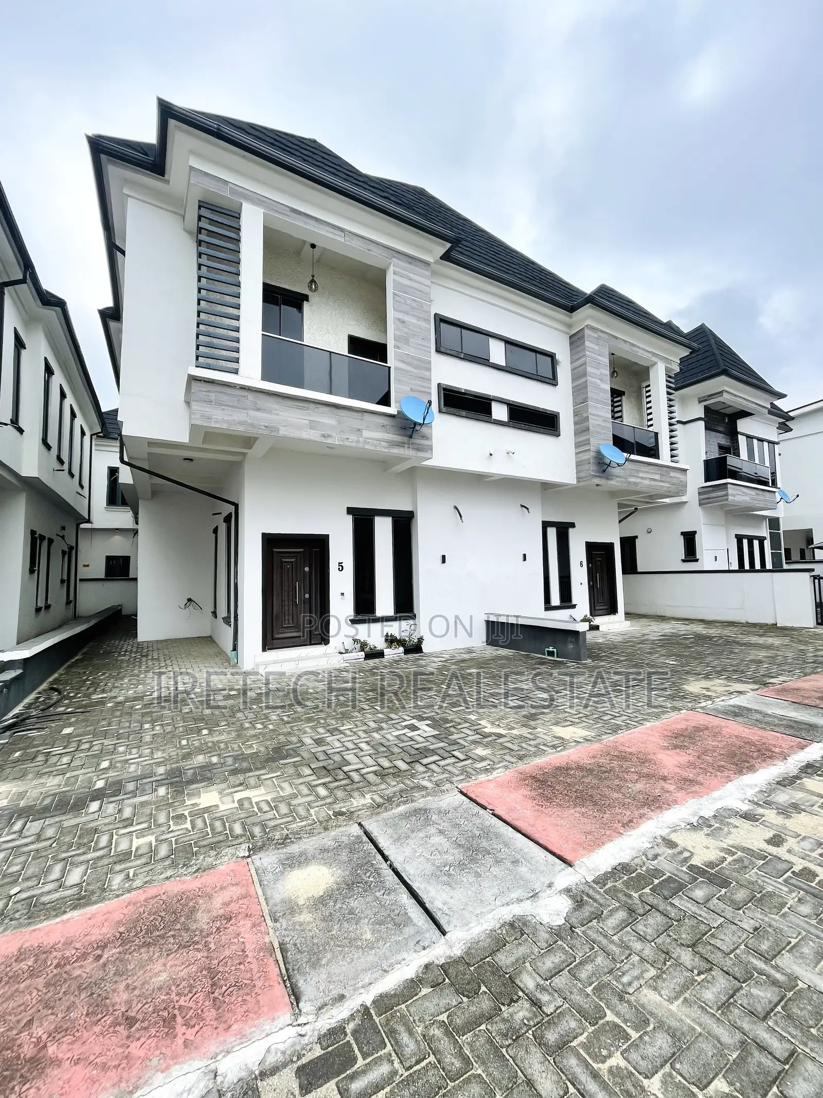 4bdrm Duplex in Orchid Road Gated, Lekki for sale in Lekki