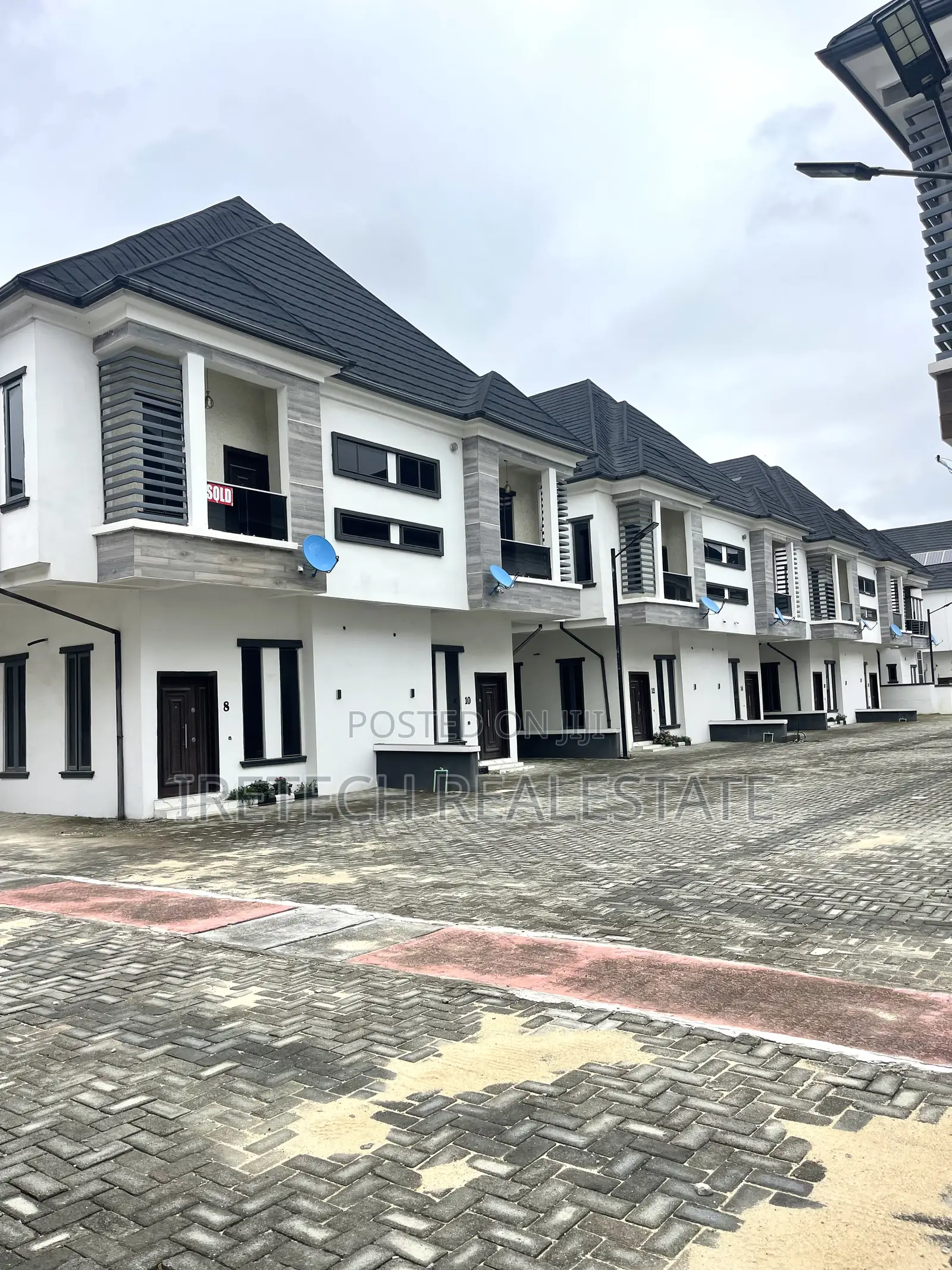 4bdrm Duplex in Orchid Road Gated, Lekki for sale in Lekki