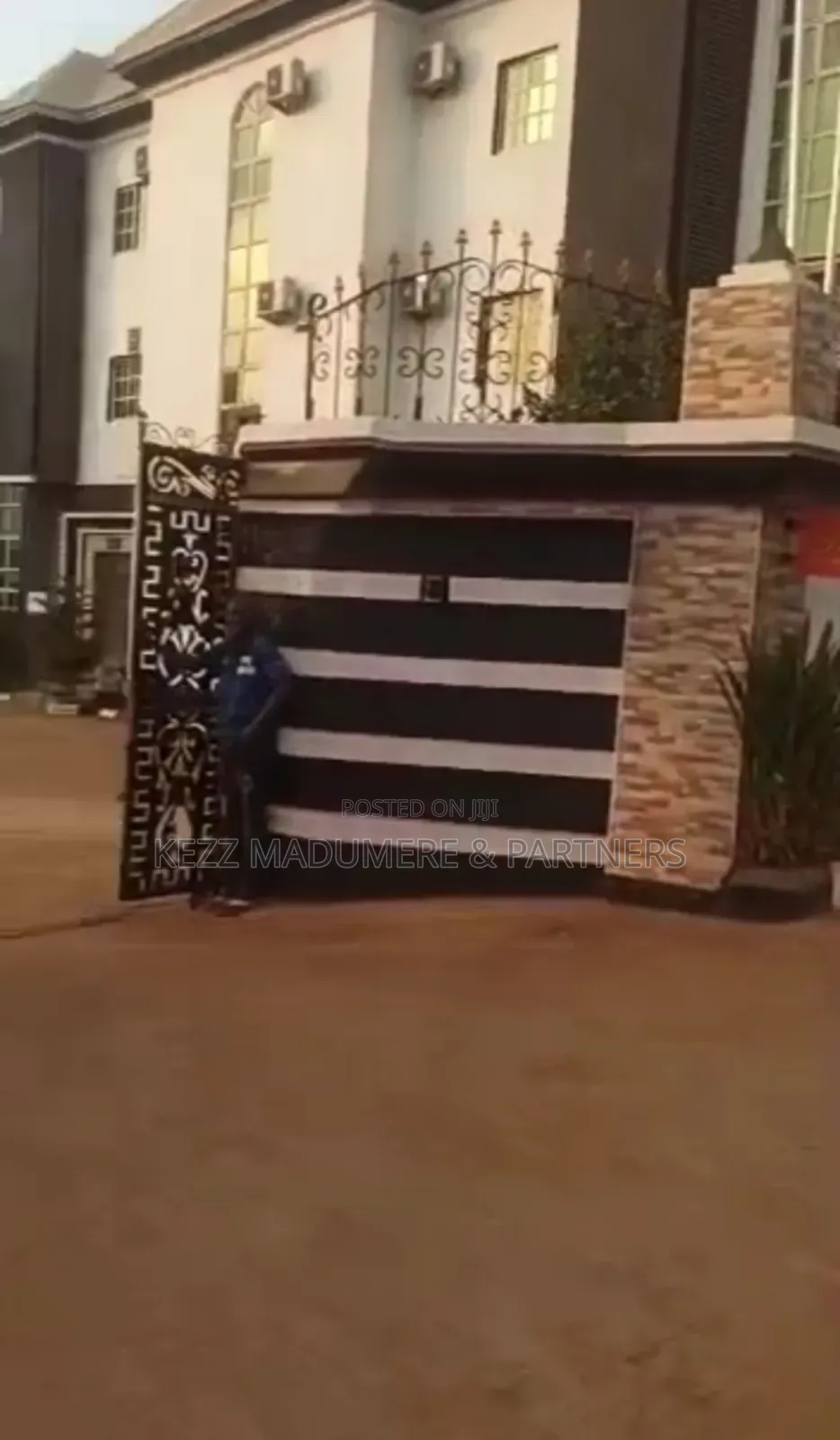 For Sale: 47 Rooms Hotel in Awka , Anambra State in Awka
