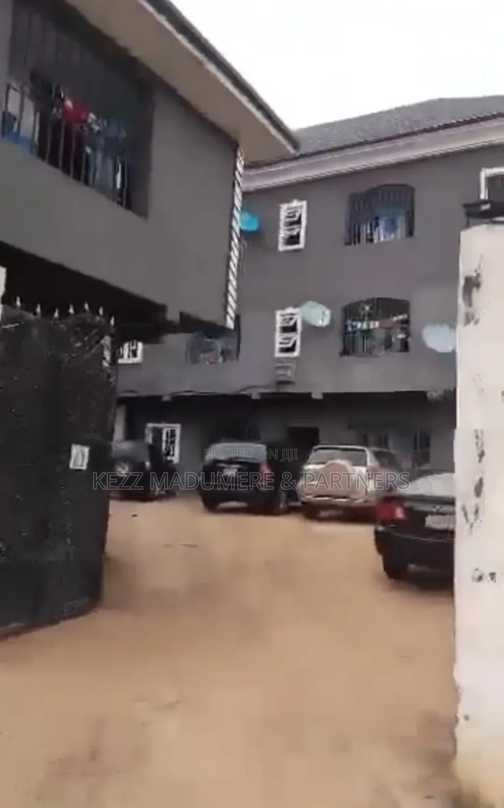 14bdrm Block of Flats in Inside An Estate In for sale in Enugu