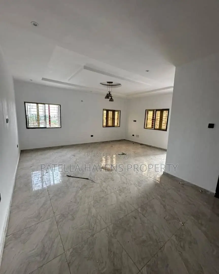 4bdrm Townhouse/Terrace In Guzape District For Sale in Guzape District