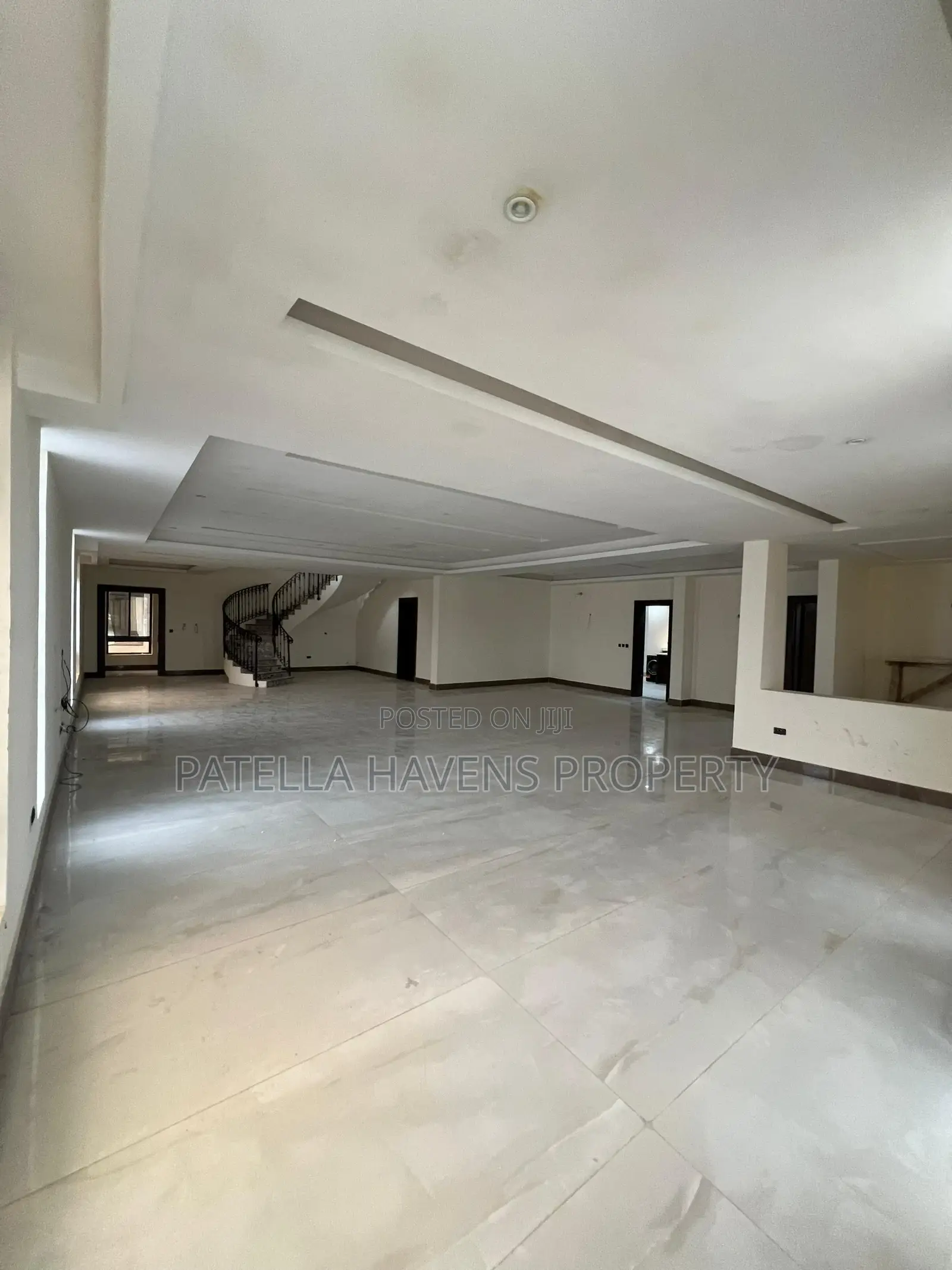 5bdrm Maisonette in Old Ikoyi for sale in Old Ikoyi