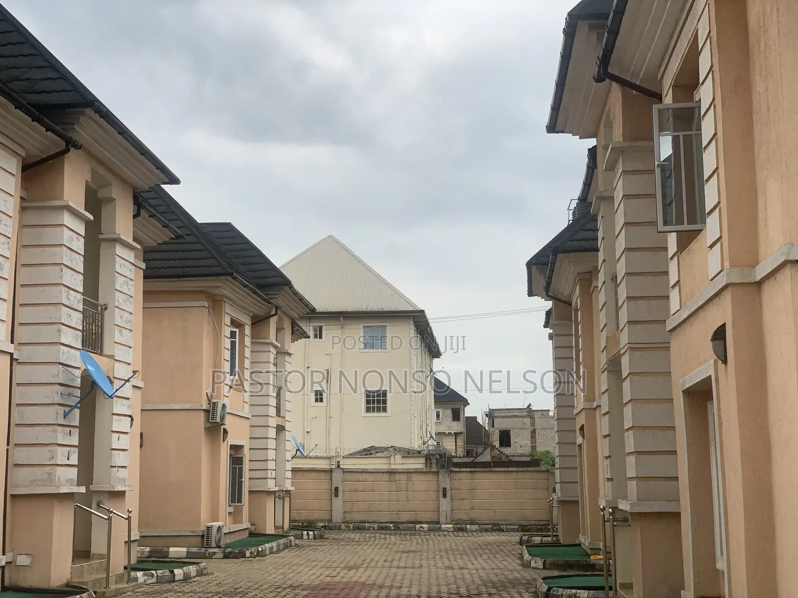 Estate for Sale(Six Detached Duplex) for Sale in Owerri