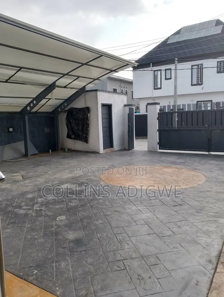 4bdrm Duplex in Orchid By Chevron for sale in Chevron
