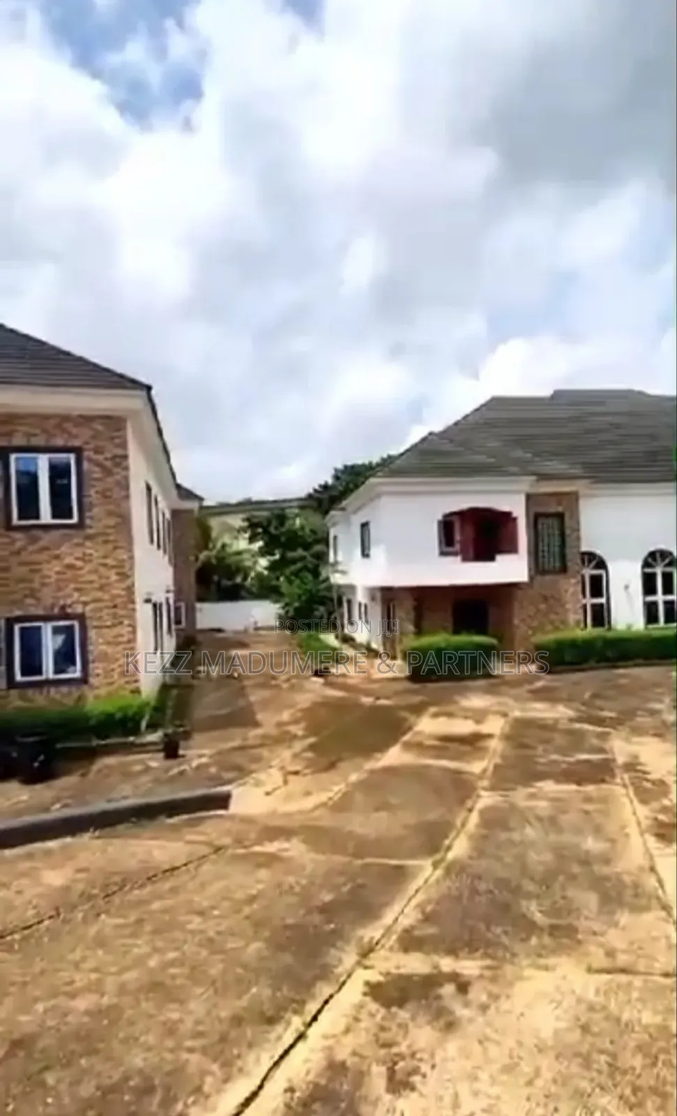 4bdrm Duplex in Old Gra , Enugu , for sale in Enugu