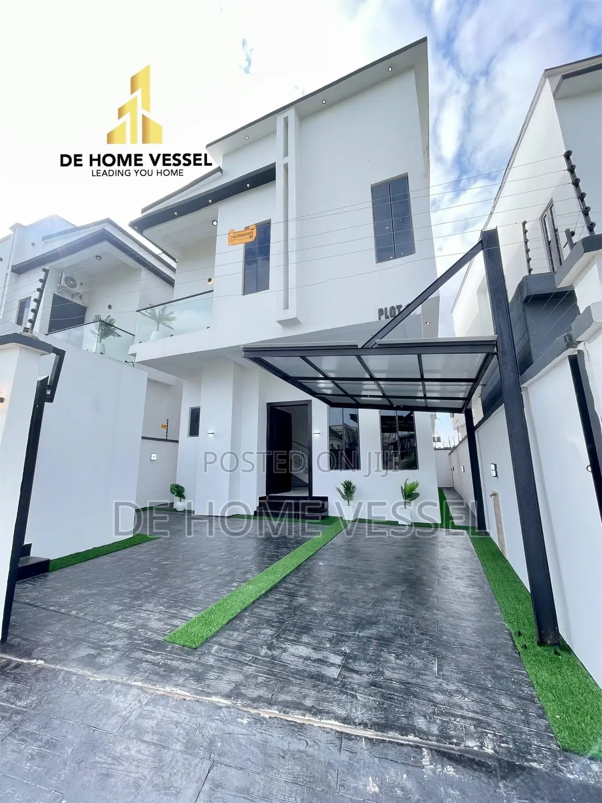 4bdrm Duplex in Lekki for sale in Lekki