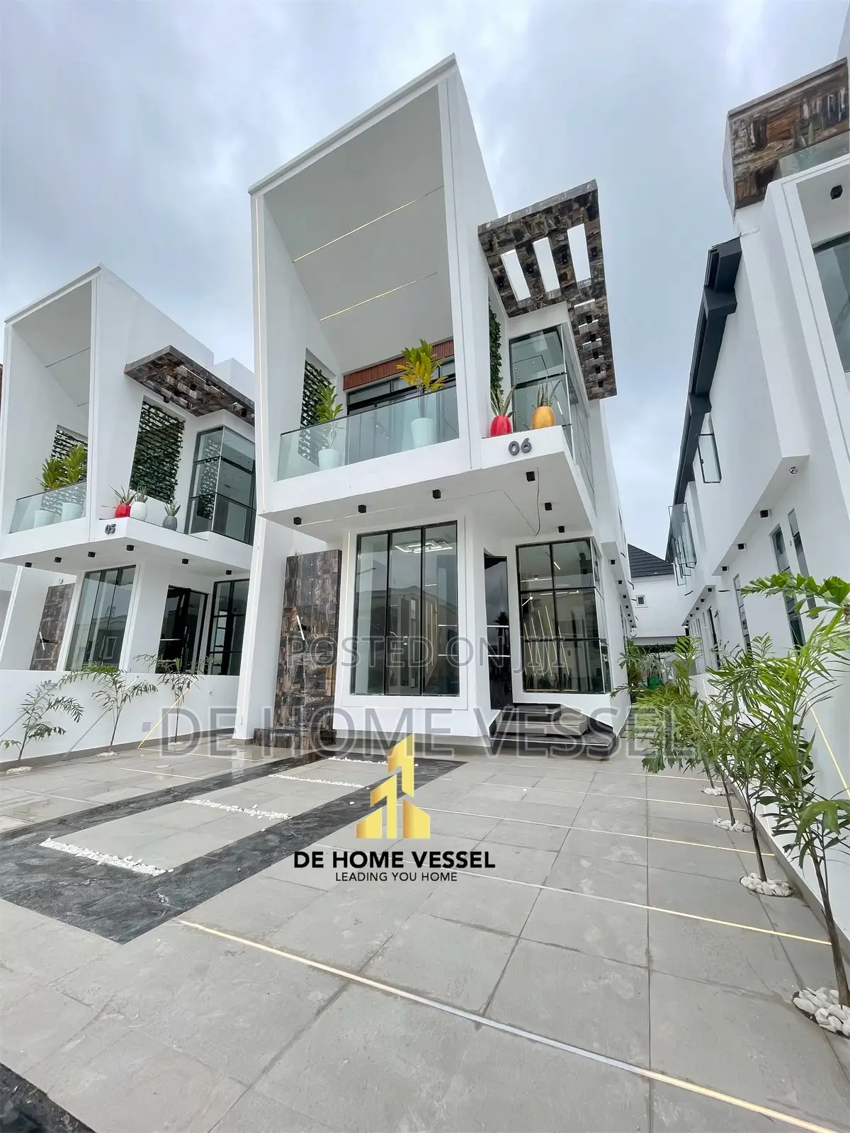 5bdrm Duplex in Lekki for sale in Lekki