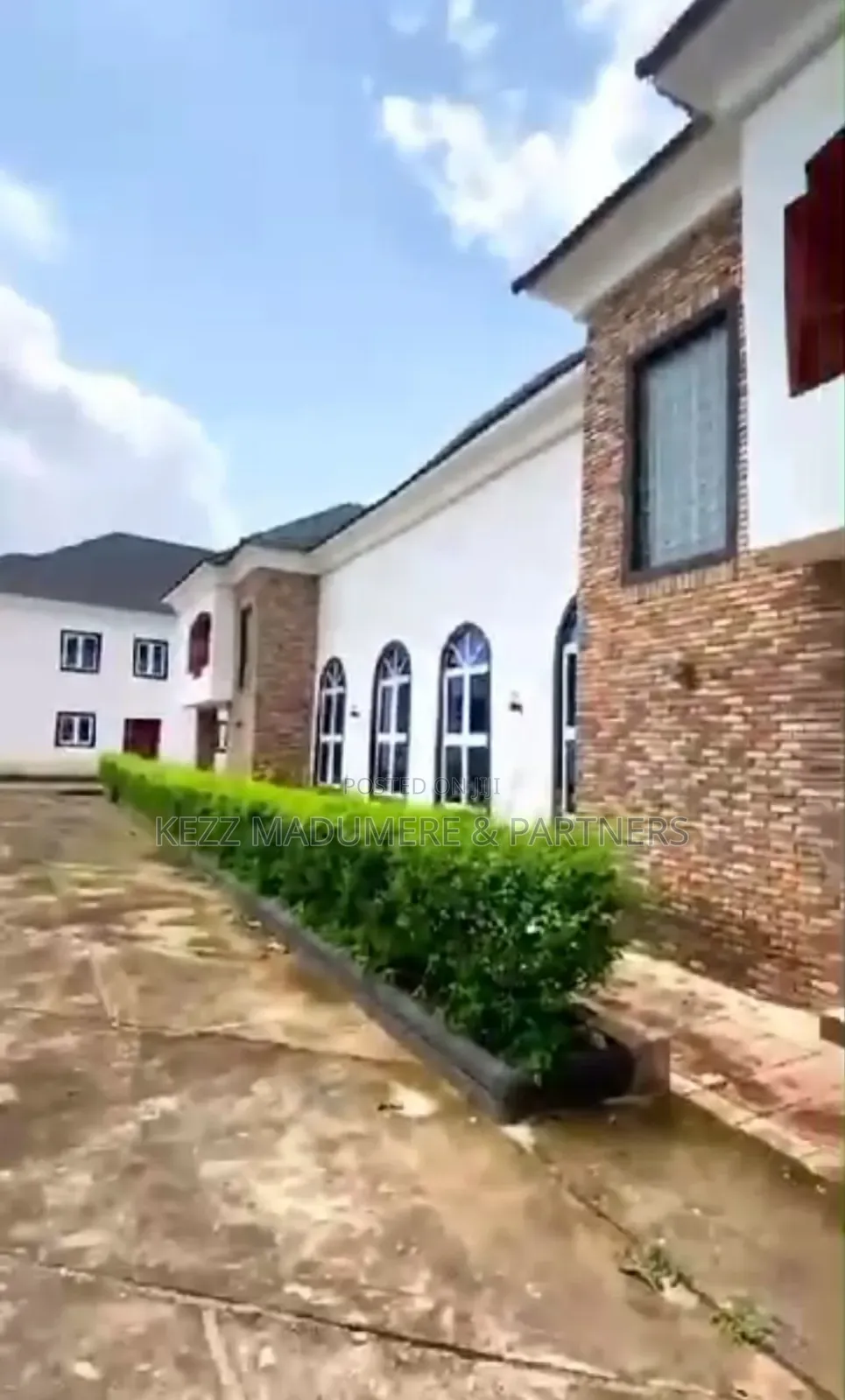 4bdrm Duplex in Old Gra , Enugu , for sale in Enugu