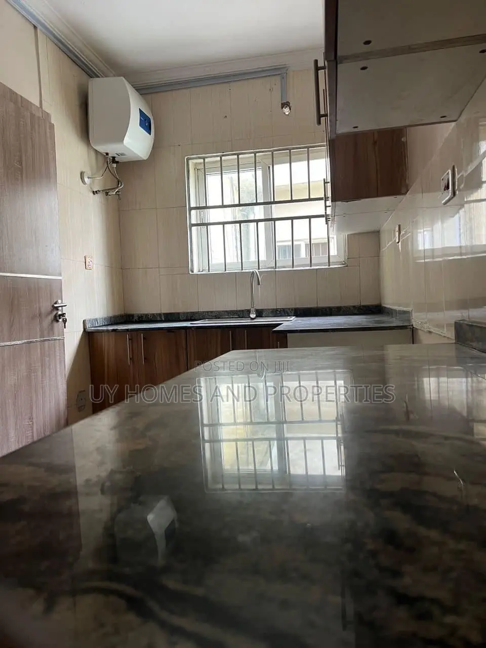 3bdrm Block of Flats in Rivtaf Golf Estate, Port-Harcourt for sale in Port-Harcourt