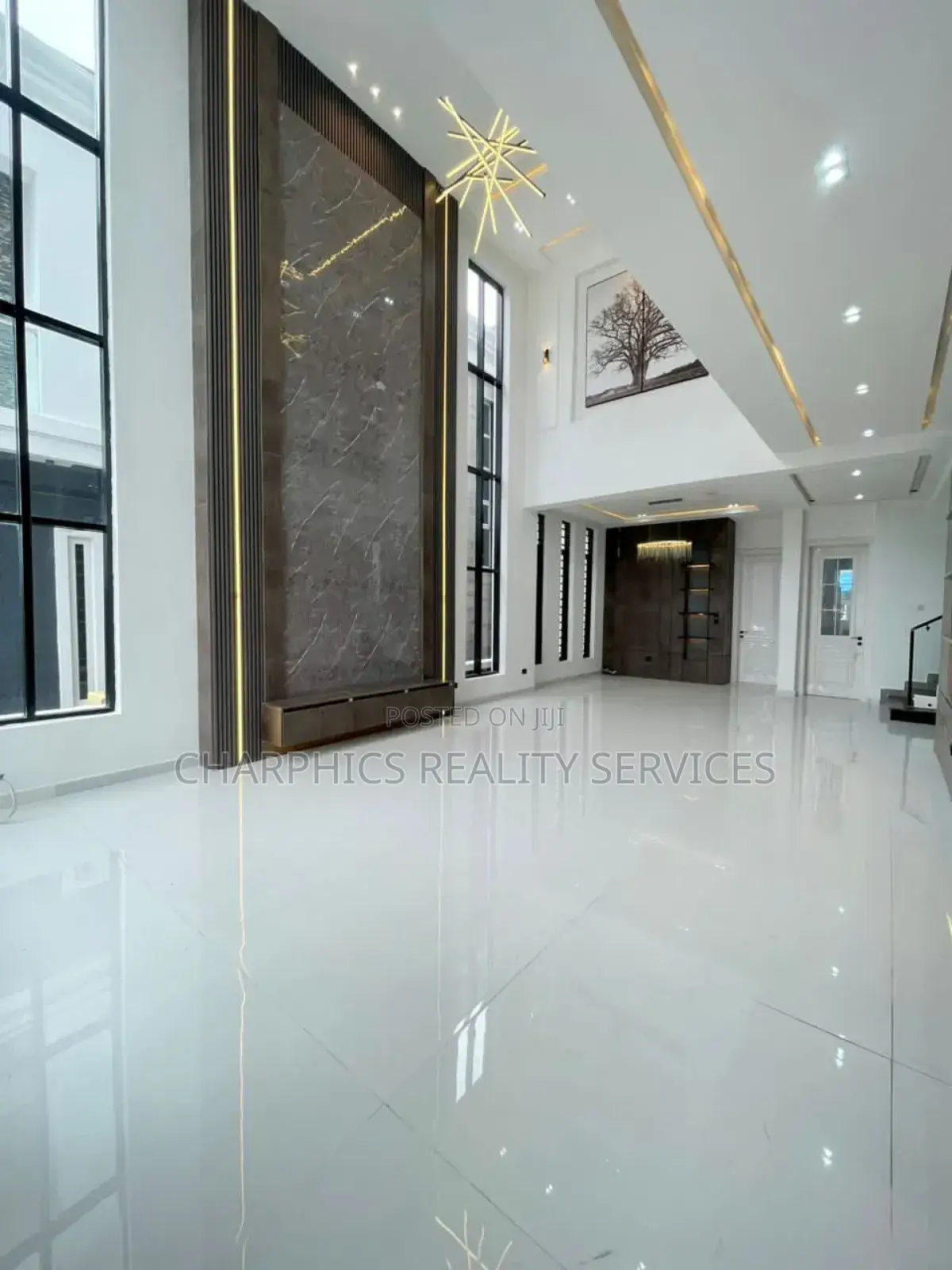 5bdrm Duplex in Ikota for sale in Ikota