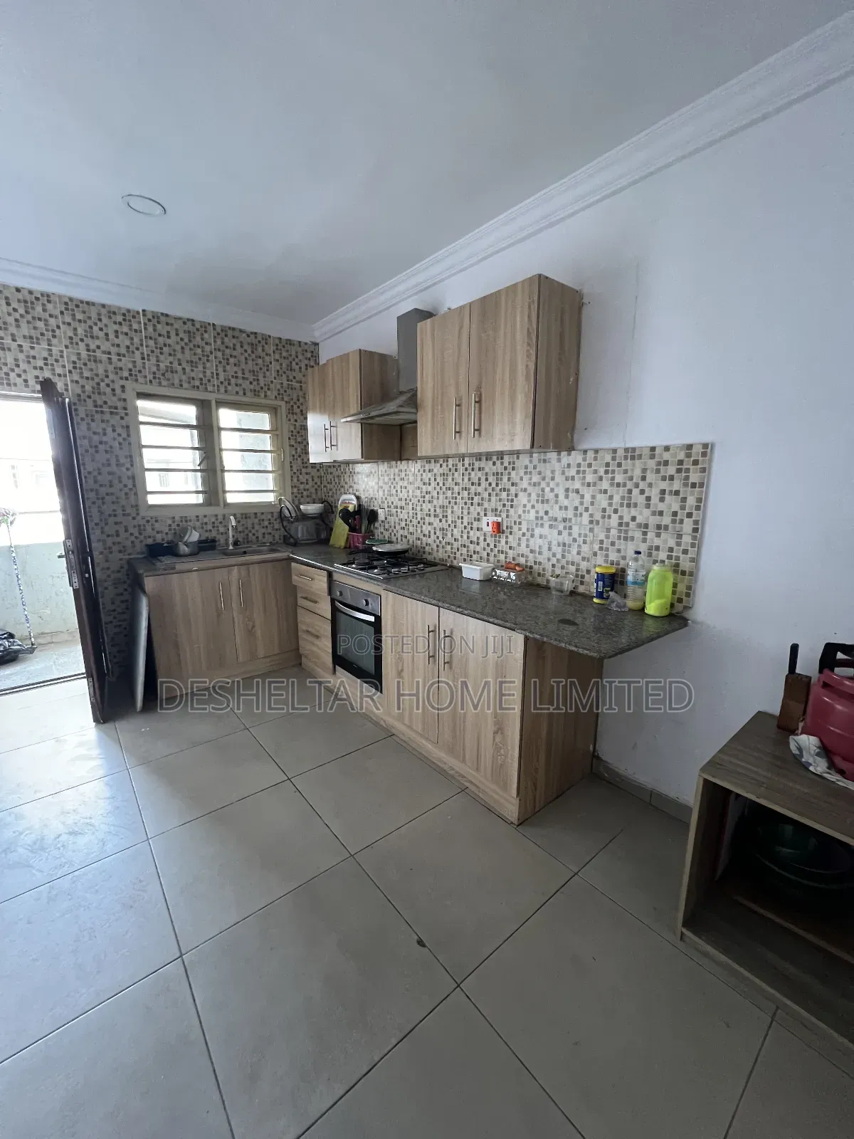 3bdrm Shared Apartment in Southern View Estate, Chevron for rent in Chevron