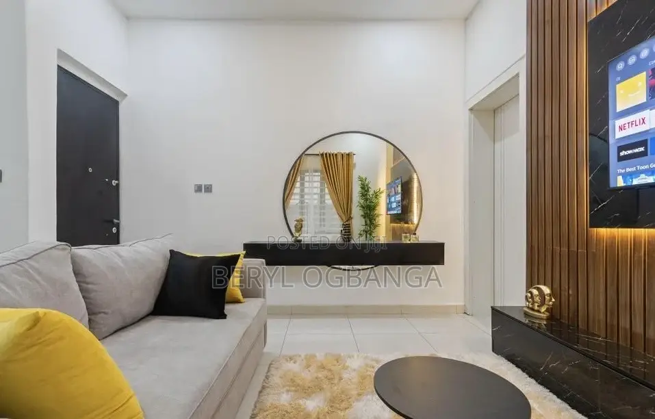 Luxury One Bed With Pool and Gym in Ikate