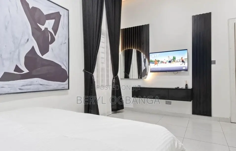 Luxury One Bed With Pool and Gym in Ikate