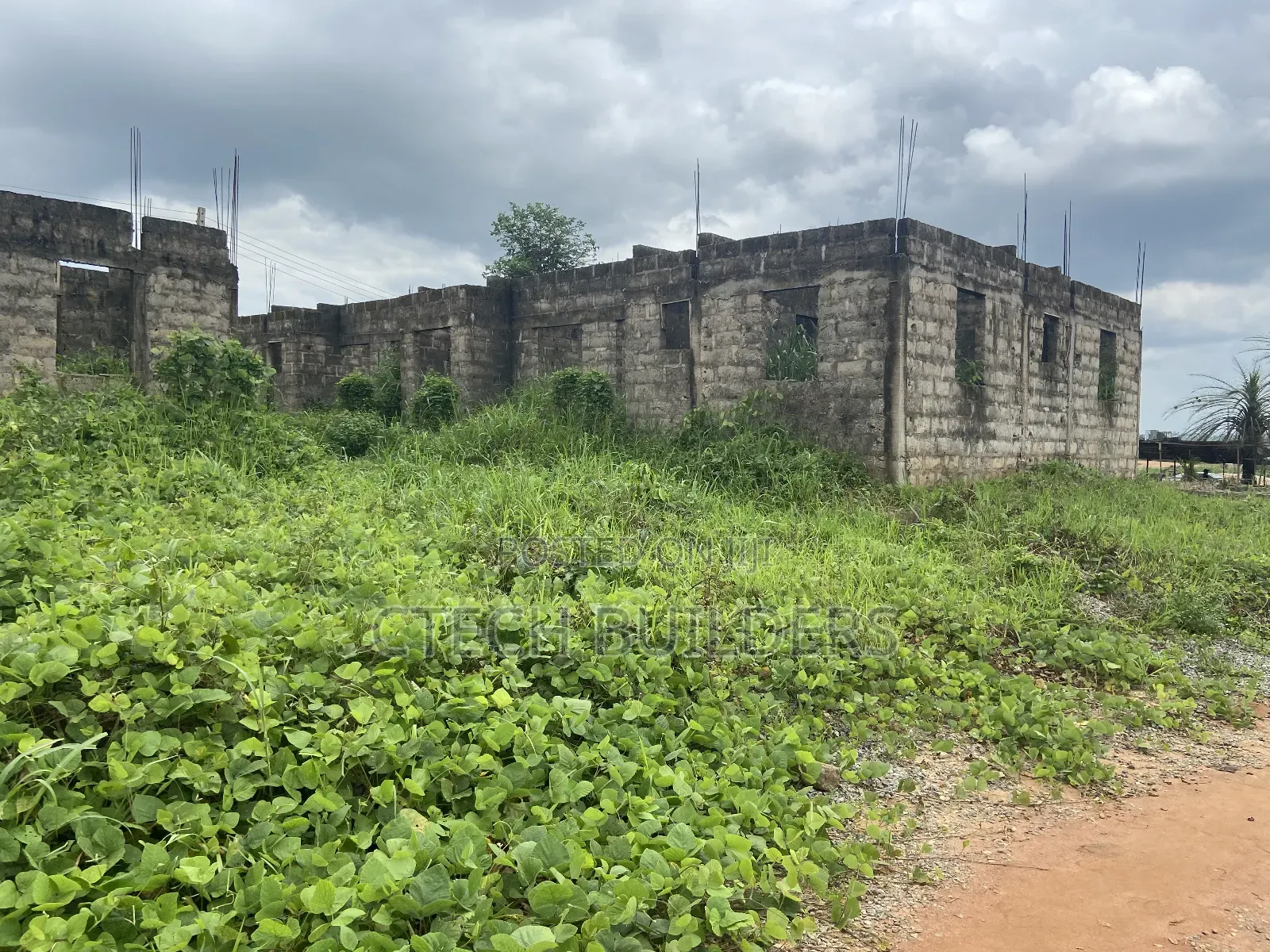 7bdrm Block of Flats in Benin City for sale in Benin City