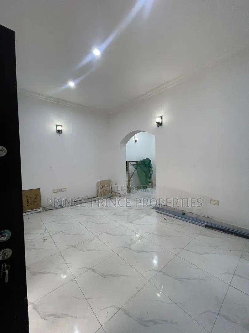 Furnished 2bdrm Block of Flats in Surulere for rent in Surulere