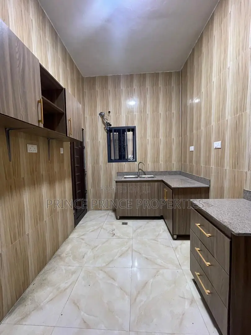Furnished 2bdrm Block of Flats in Surulere for rent in Surulere