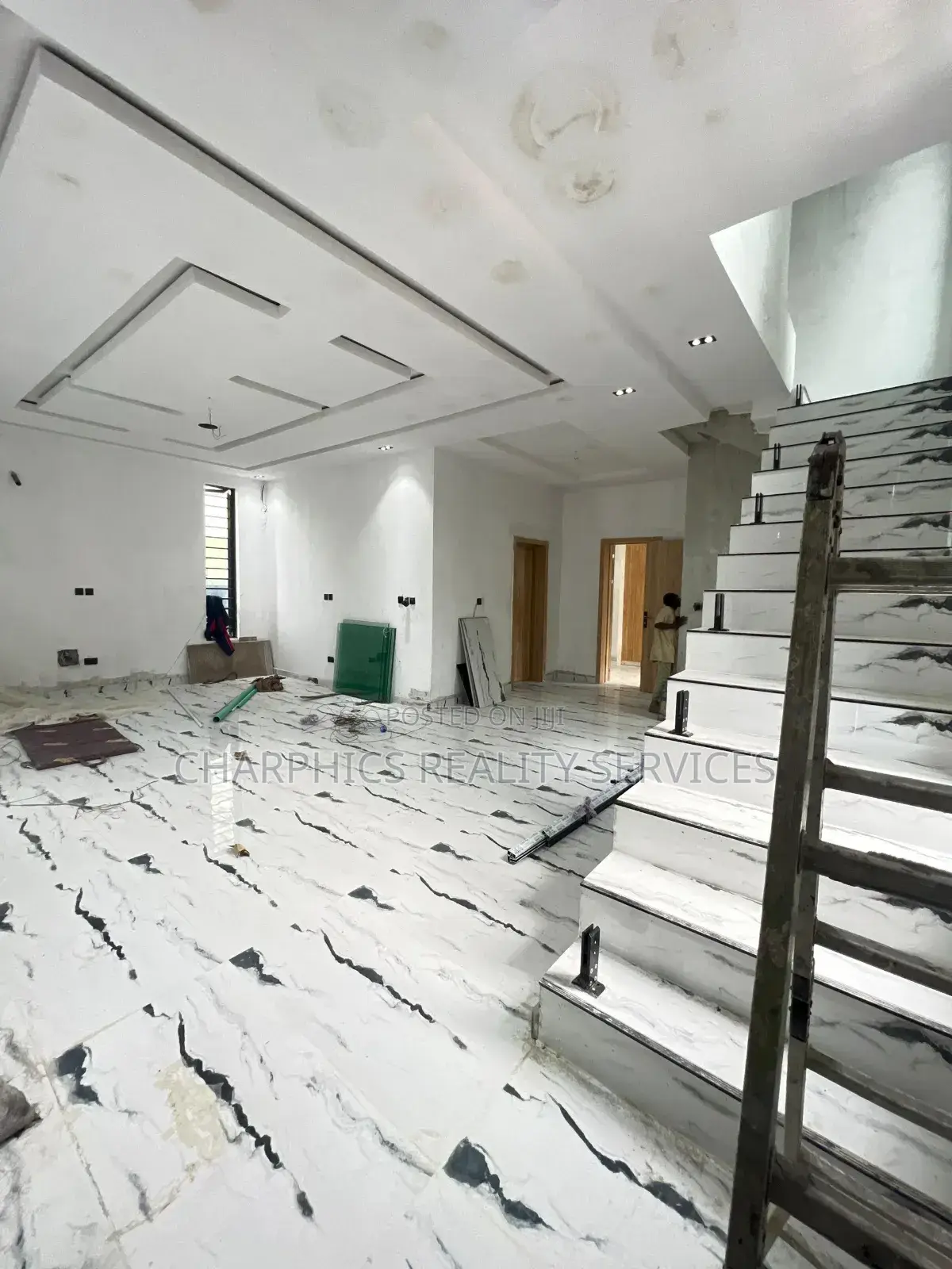 5bdrm Duplex in Ikota for sale in Ikota