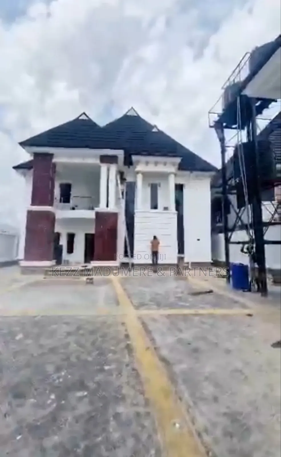 5bdrm Duplex in Naze , Within for sale in Owerri
