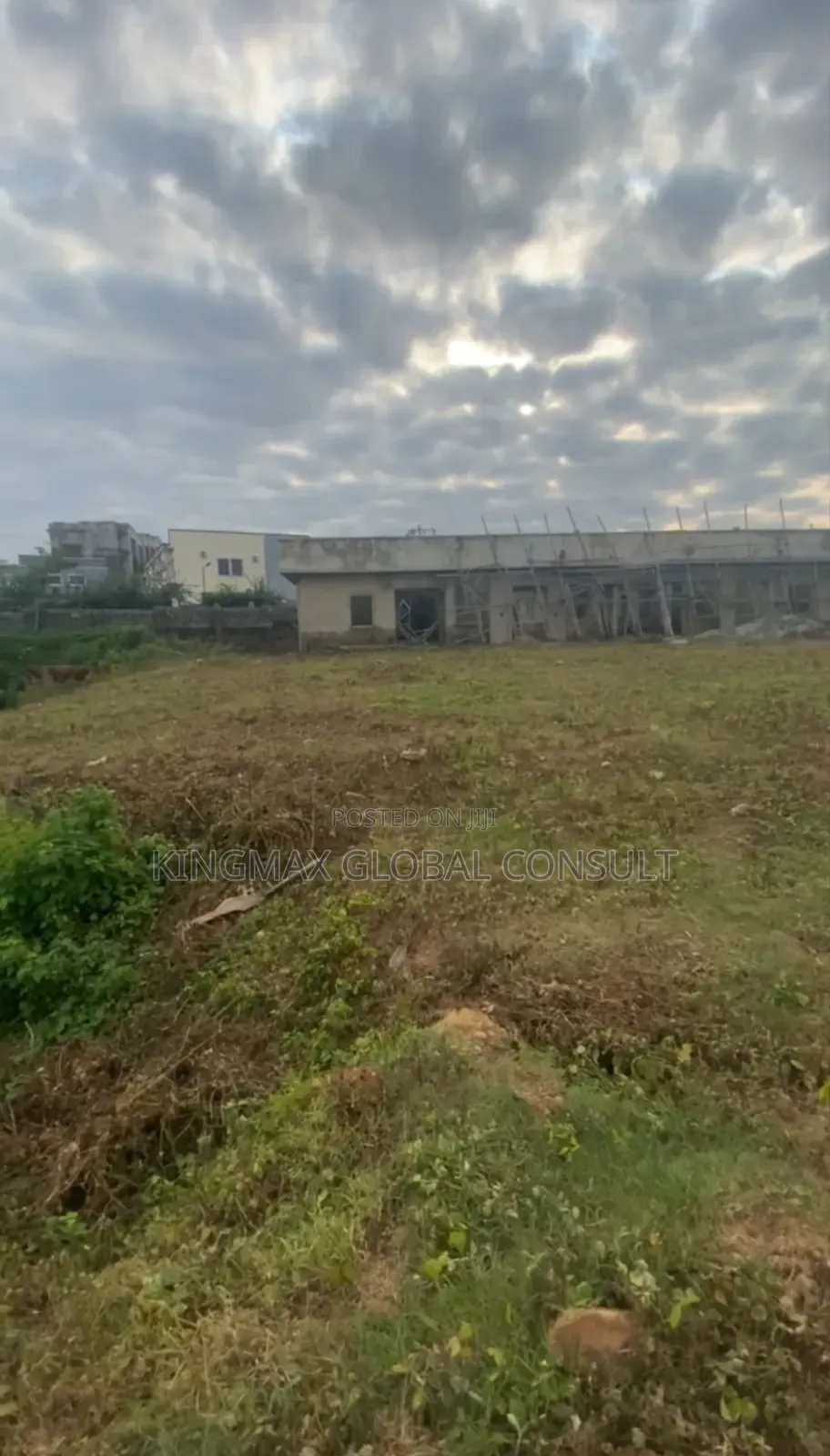 Flat Filling Station Land With a Building Size Is 4762sqm in Dape