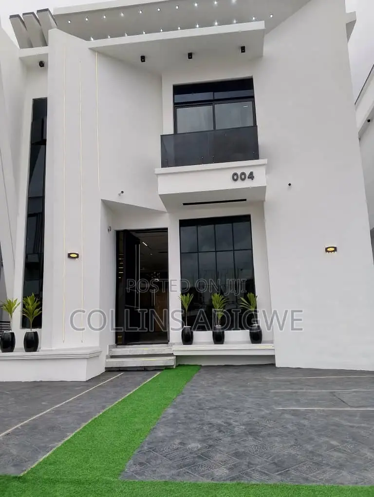 5bdrm Duplex in Chevron Lekki 4 for sale in Chevron