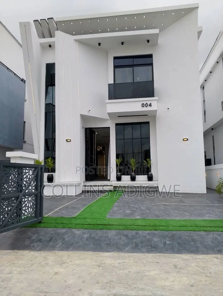 5bdrm Duplex in Chevron Lekki 4 for sale in Chevron