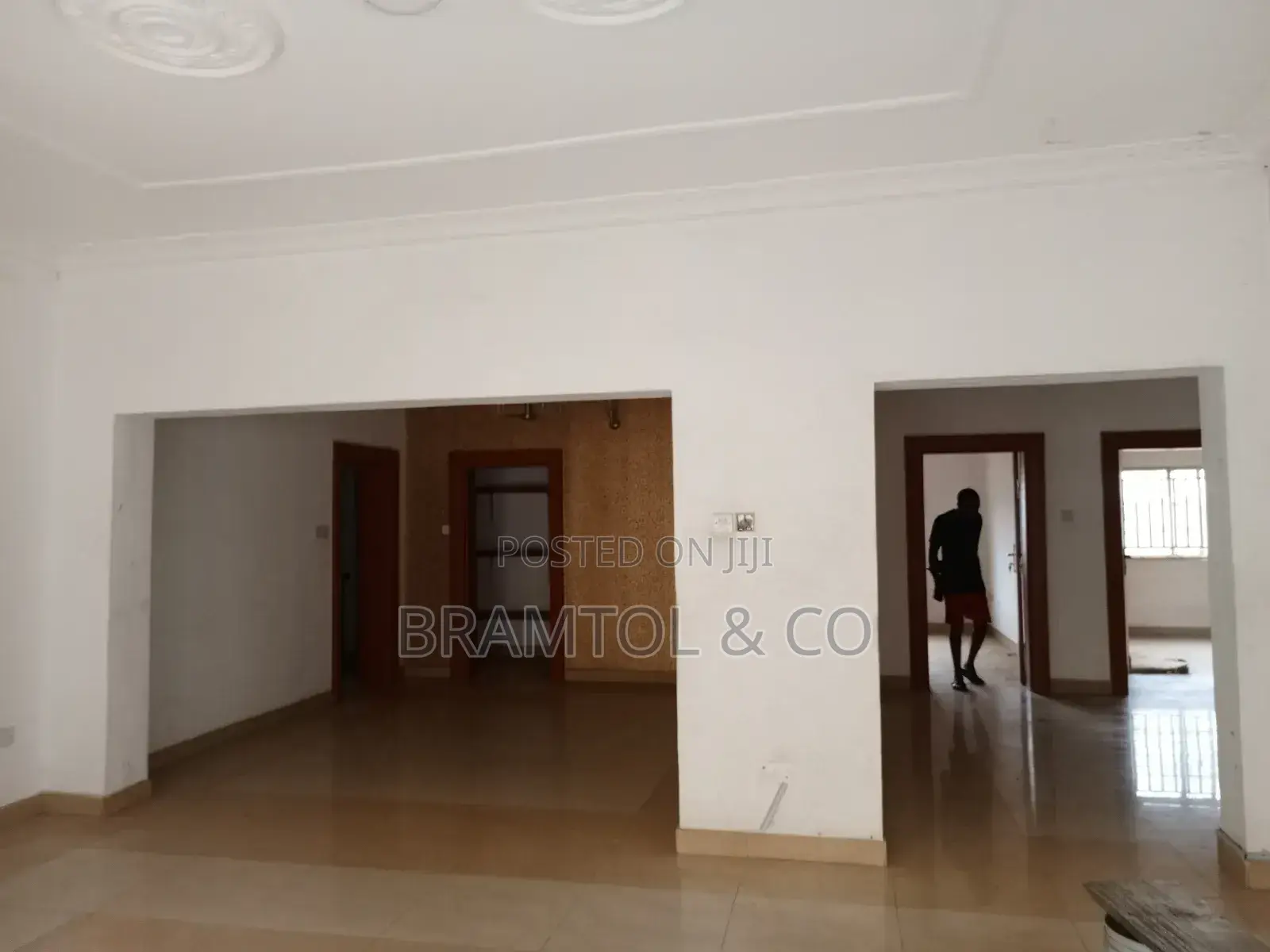 3bedroom Flat Strictly for Office Use in Utako