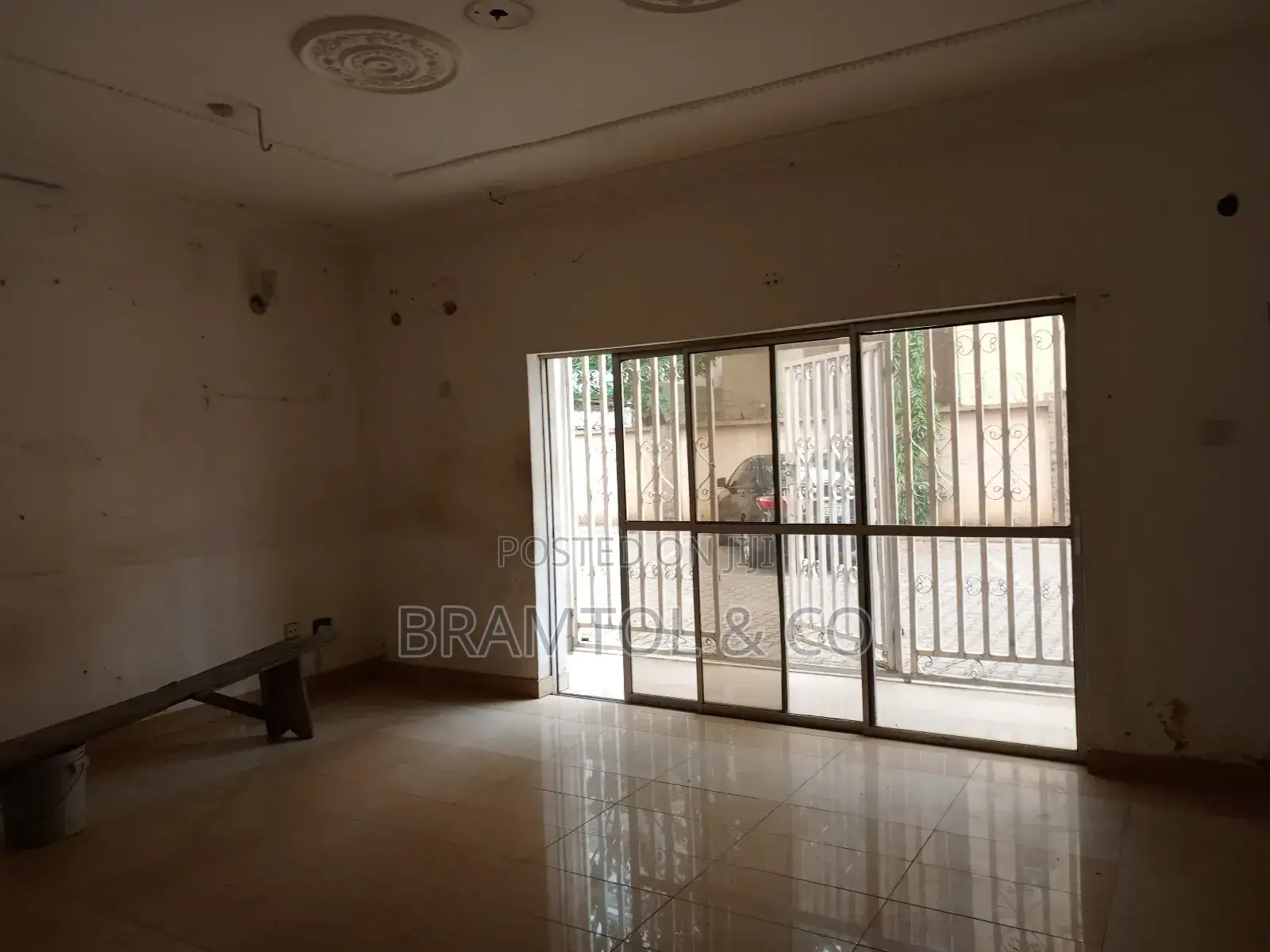 3bedroom Flat Strictly for Office Use in Utako