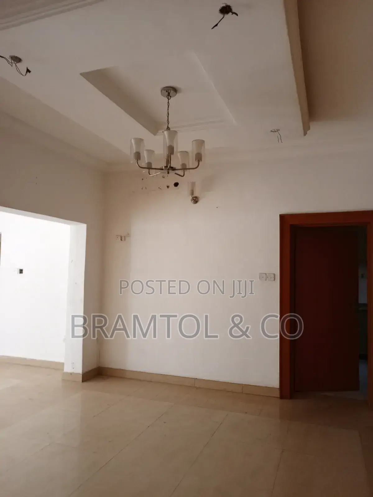 3bedroom Flat Strictly for Office Use in Utako