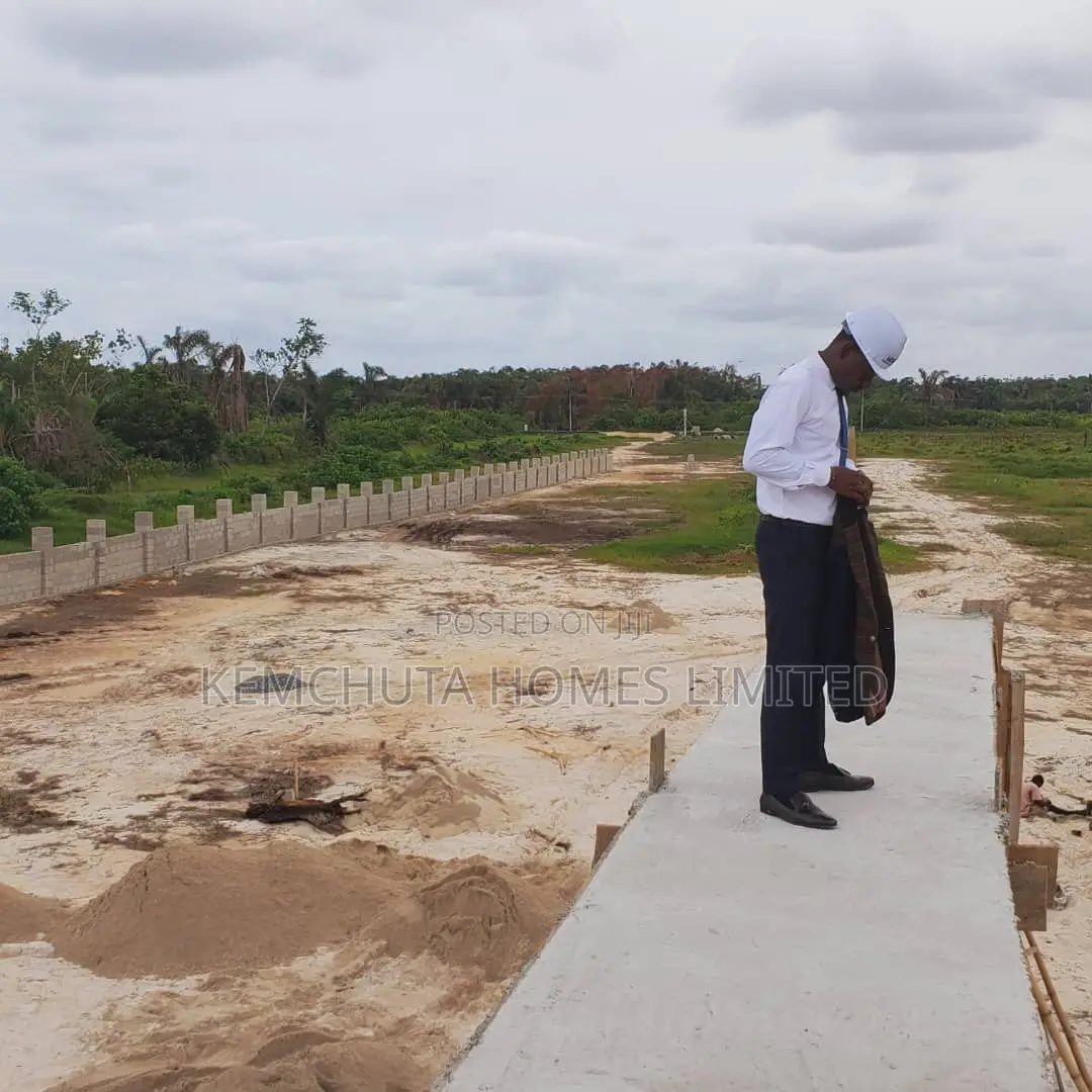 Grab a Plot of Land in a New Oxford Heights Awoyaya in Awoyaya
