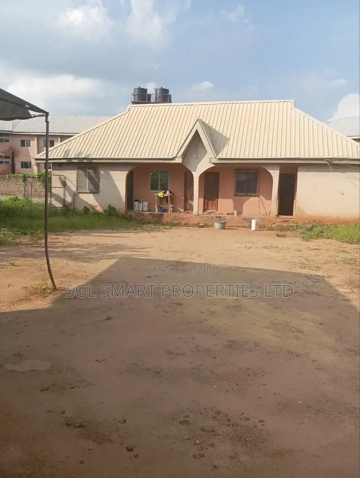 3bdrm Apartment in Agu Awka Axis for sale in Awka