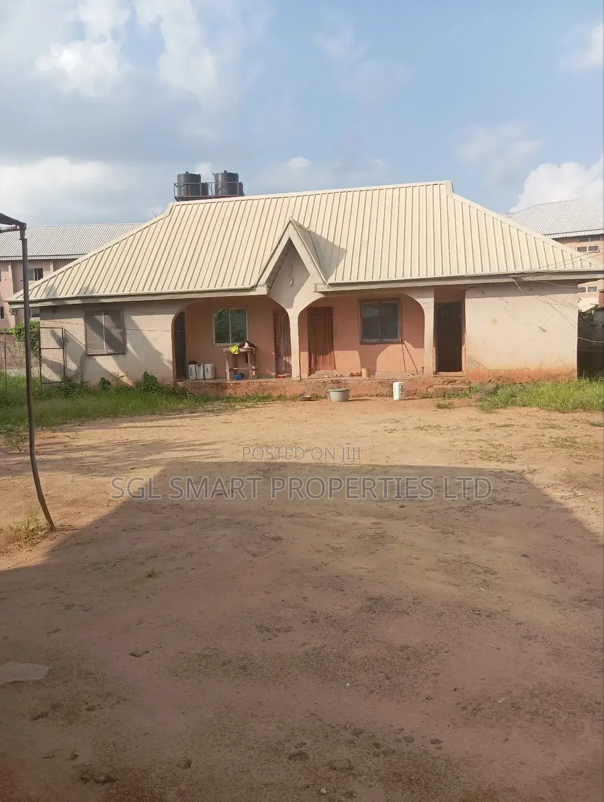3bdrm Apartment in Agu Awka Axis for sale in Awka