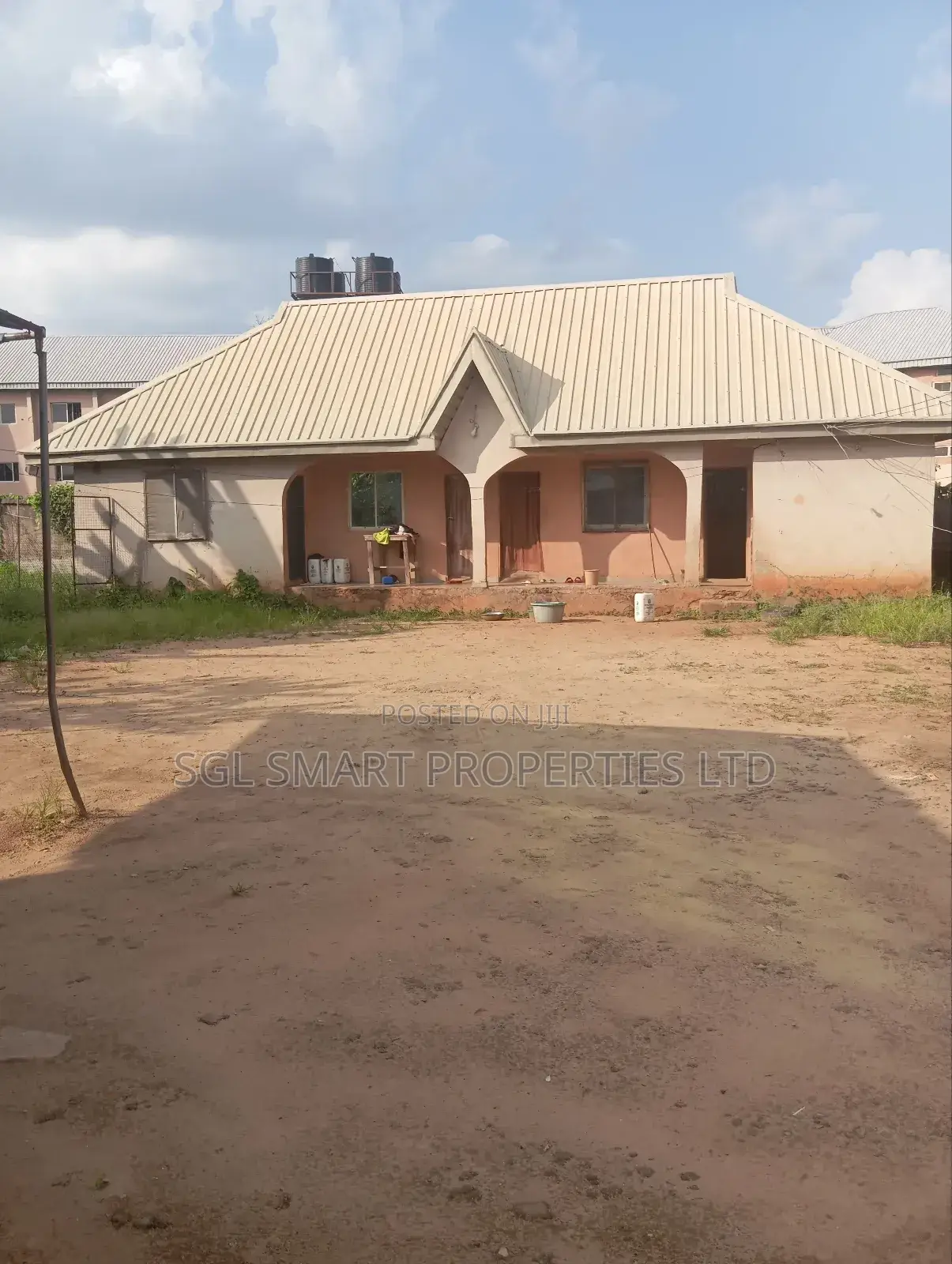 3bdrm Apartment in Agu Awka Axis for sale in Awka