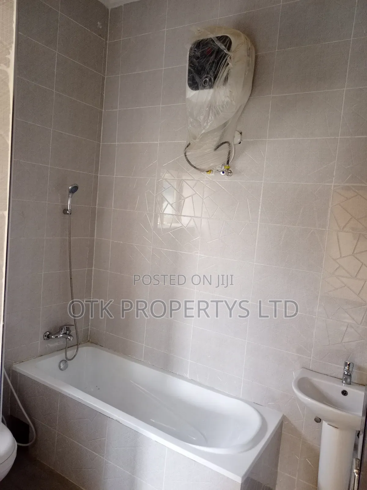 Furnished 2bdrm Block of Flats in Fo1, Kubwa for rent in Kubwa