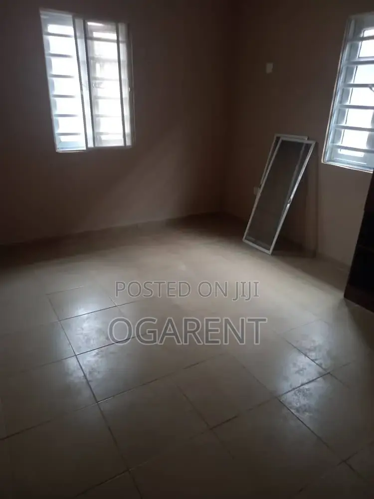 Furnished 3bdrm Apartment in Limit, Sapele Road, Benin City for rent in Benin City