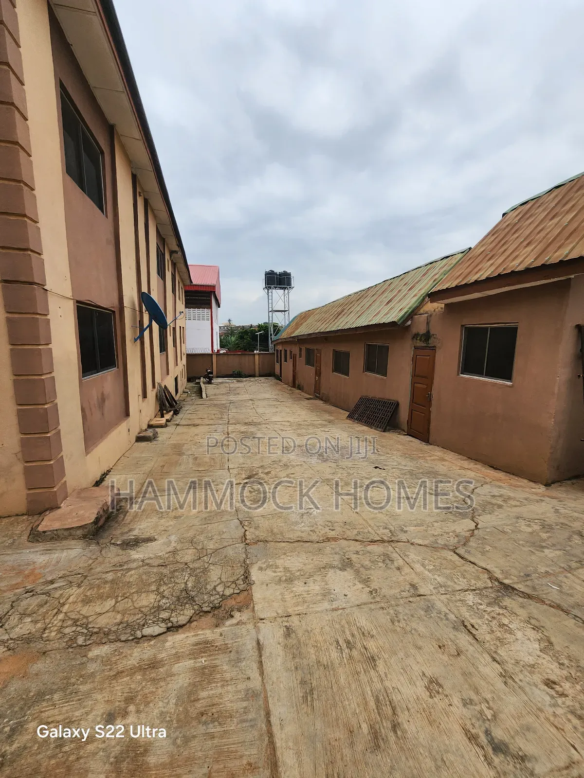 20bdrm Block of Flats in Agodi Gate for sale in Agodi