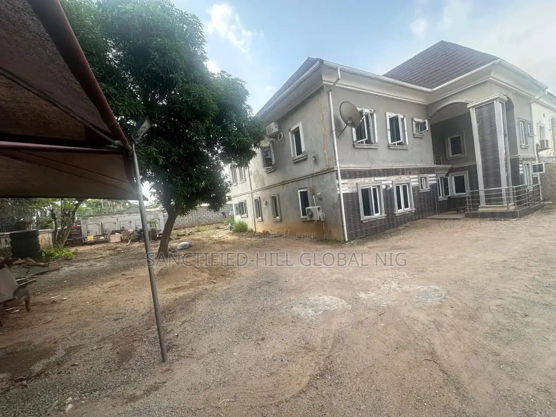 5bdrm Duplex in Wuse for sale in Zone 7 / Wuse