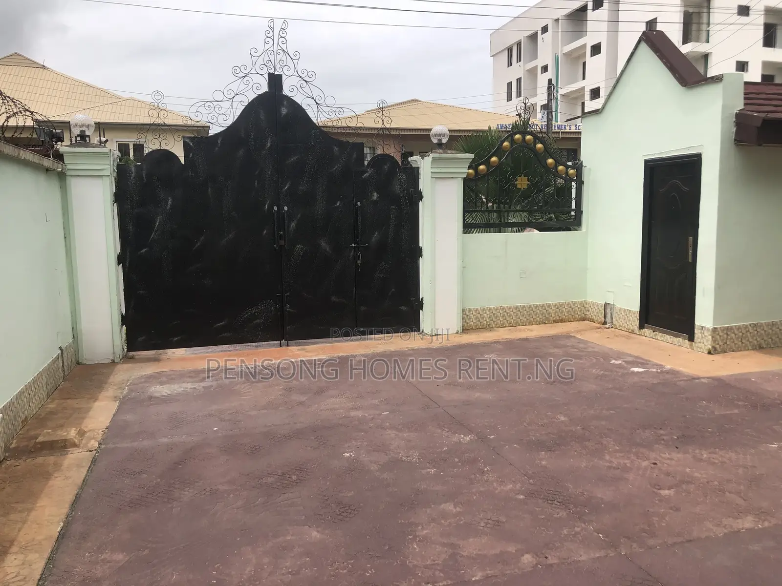 3bdrm Duplex in Lekki Phase 1 for rent in Lekki