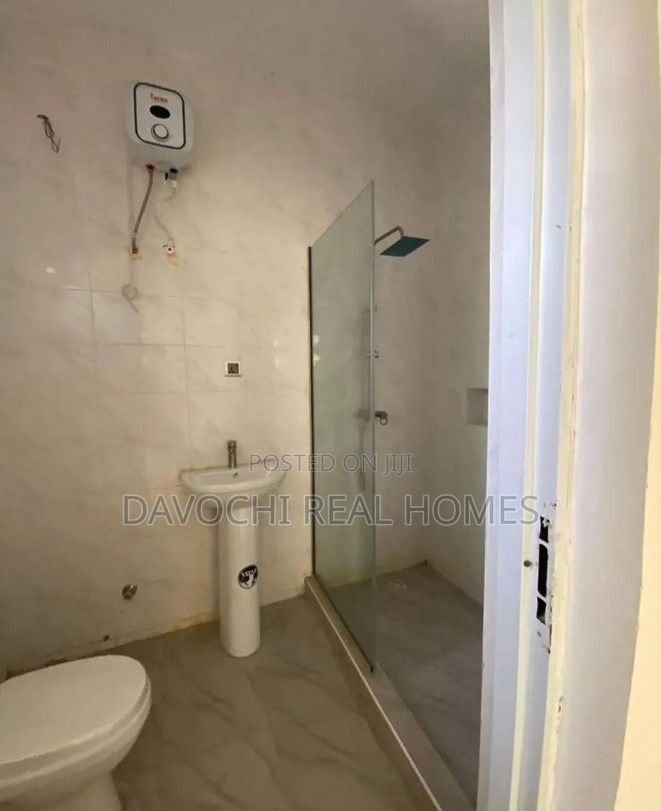 3bdrm Apartment in Ikota Lekki for rent in Lekki
