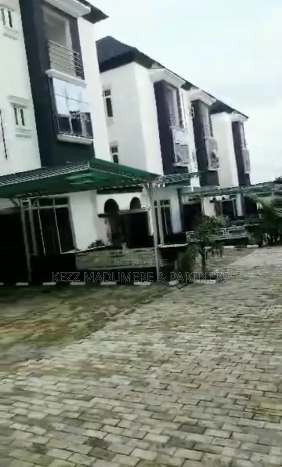 20bdrm Maisonette in Airport Road ,Jabi , for sale in Jabi