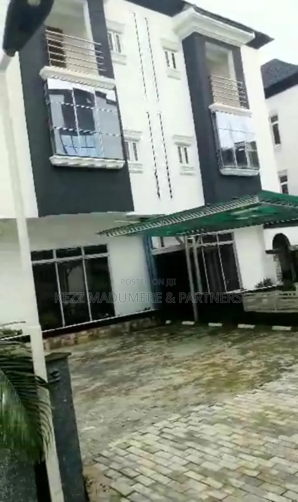 20bdrm Maisonette in Airport Road ,Jabi , for sale in Jabi