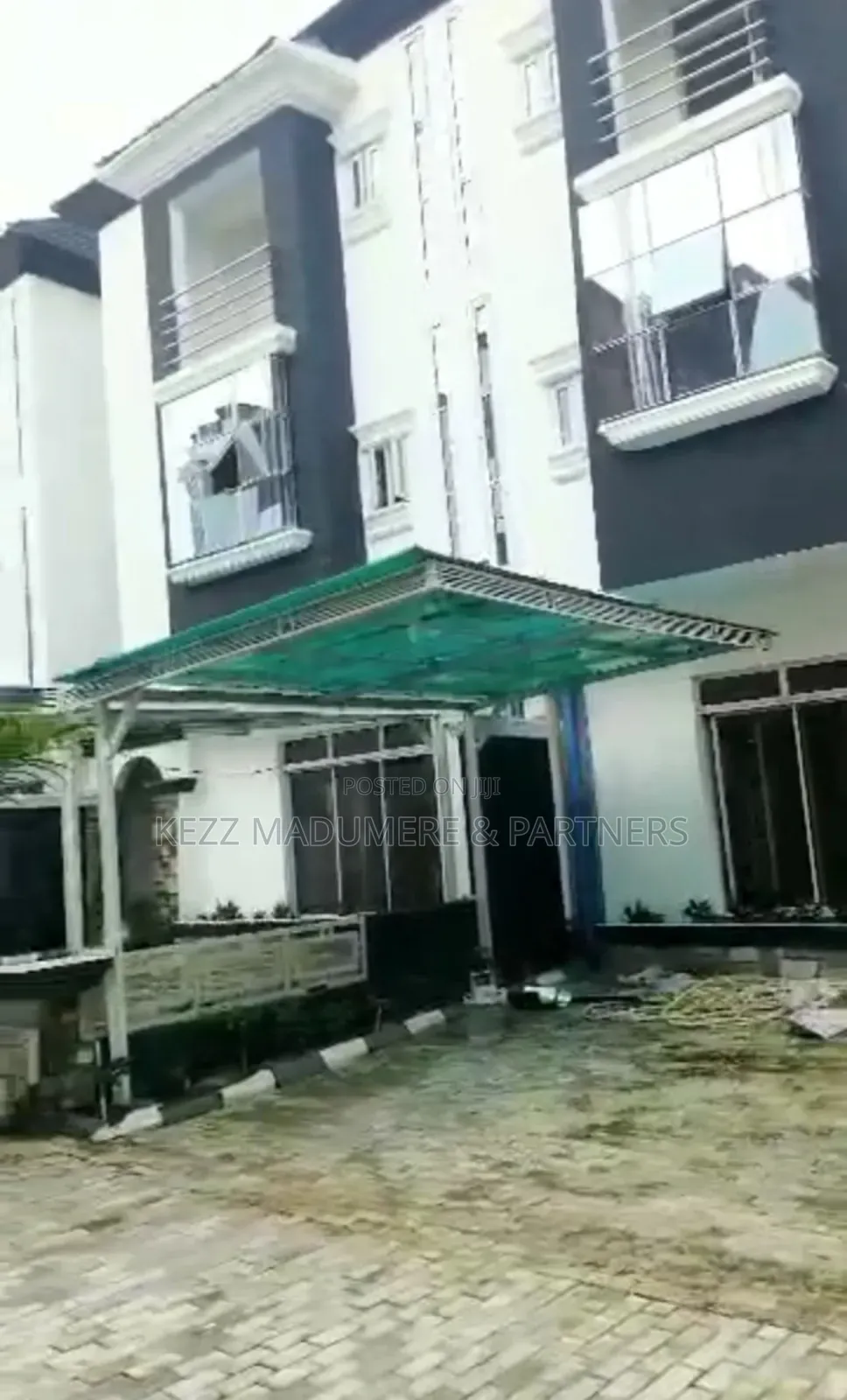 20bdrm Maisonette in Airport Road ,Jabi , for sale in Jabi