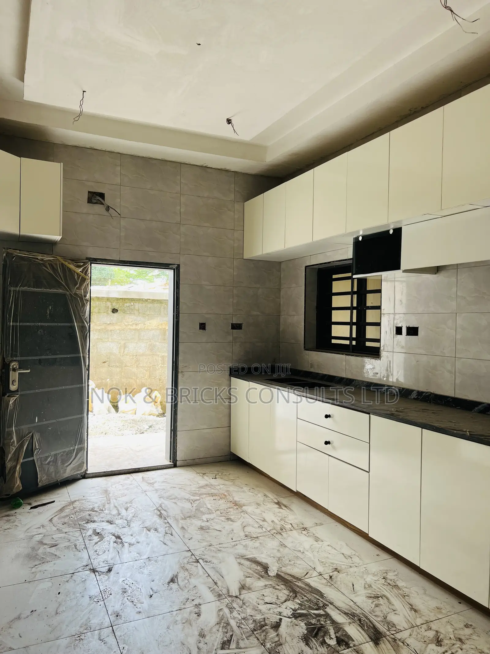 4bdrm Duplex in Tova Luxury, Jahi for sale in Jahi
