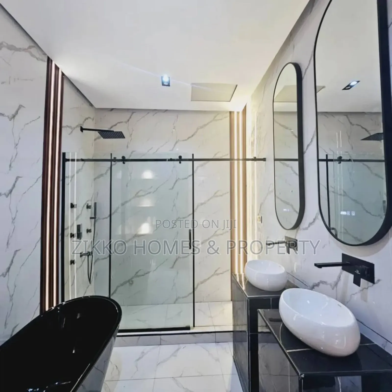 5bdrm Duplex in Chevron Drive for sale in Chevron