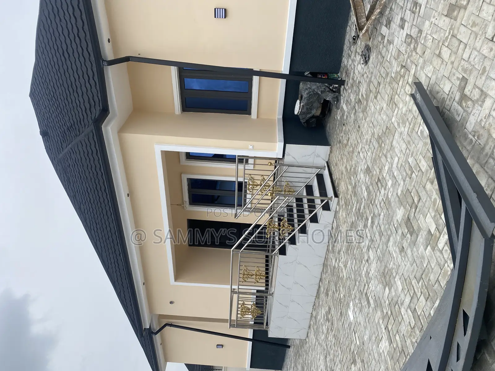 3bdrm Bungalow in Efab Queens Estate for sale in Gwarinpa